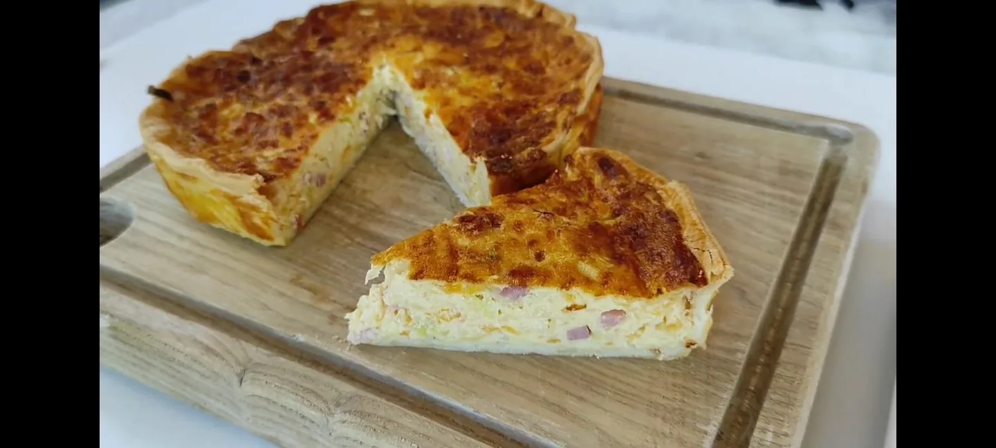QUICHE EN FREIDORA DE AIRE. CALABACÍN Y BACON